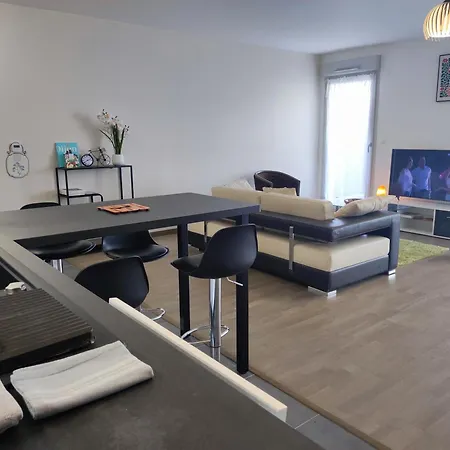 Διαμέρισμα L'authenticite, Jardin Et Parking Au Centre-ville *