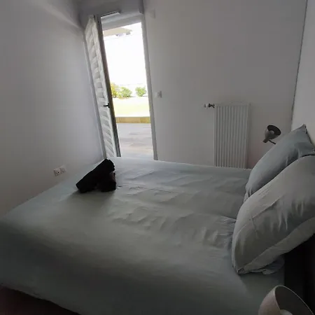 L'authenticite, Jardin Et Parking Au Centre-ville