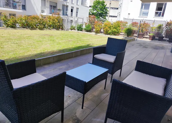 L'authenticite, Jardin Et Parking Au Centre-ville * Dijon